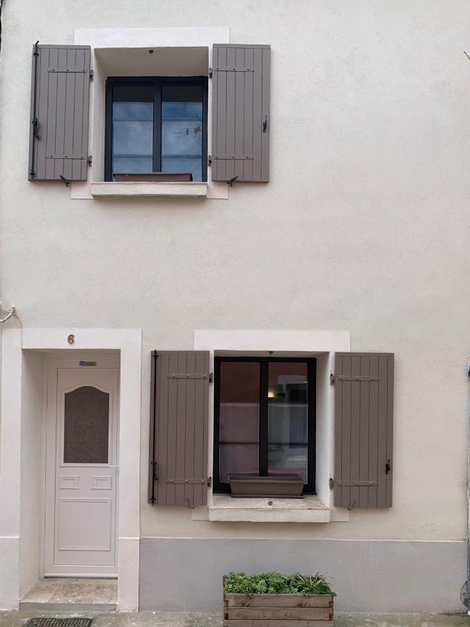 Appartements 3 Etoiles Terrasse Ou Patio Intra-Muros Aigues-Mortes Εξωτερικό φωτογραφία