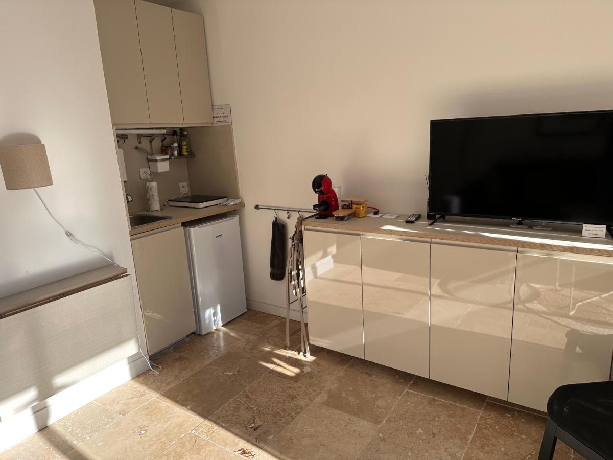 Appartements 3 Etoiles Terrasse Ou Patio Intra-Muros Aigues-Mortes Εξωτερικό φωτογραφία
