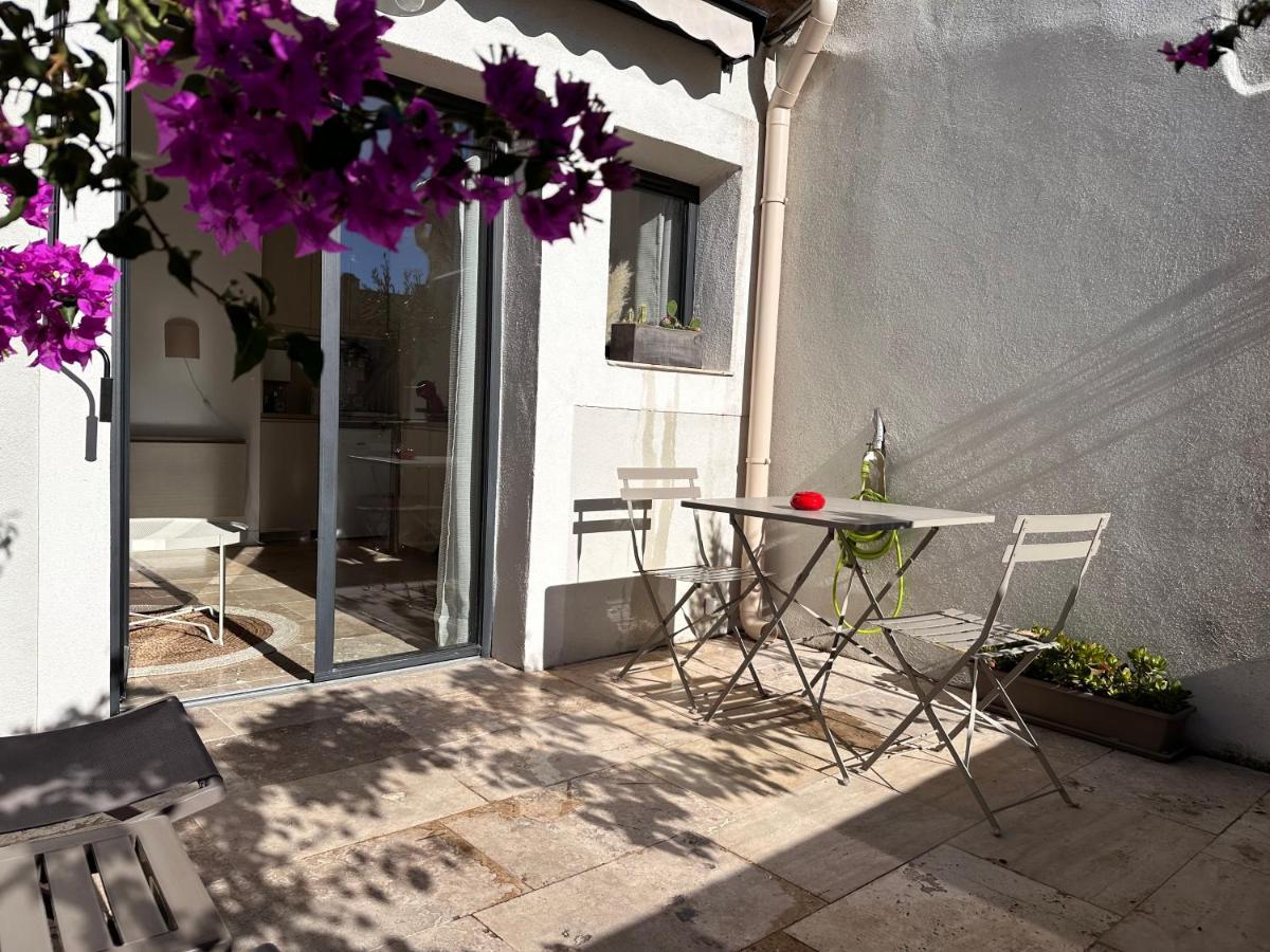 Appartements 3 Etoiles Terrasse Ou Patio Intra-Muros Aigues-Mortes Εξωτερικό φωτογραφία